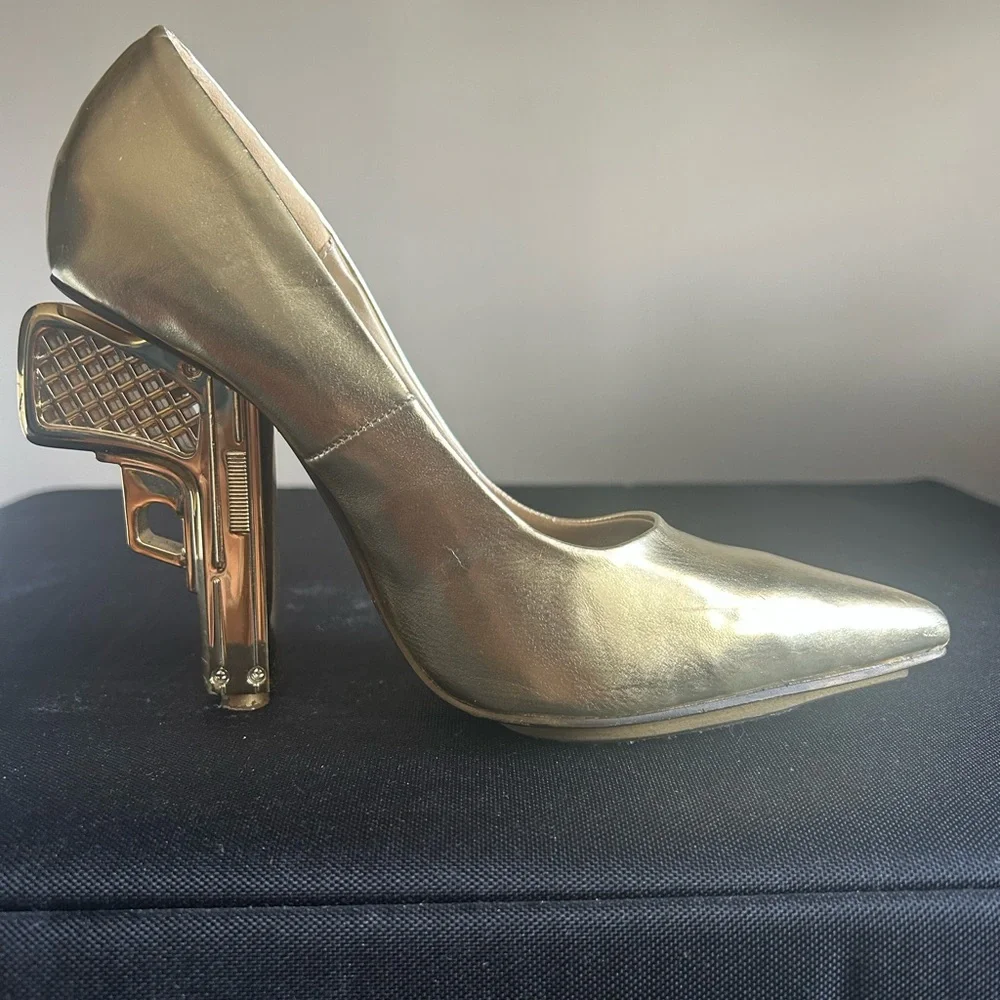 Gold Sculptural Heel Pumps - Picture 4 of 4